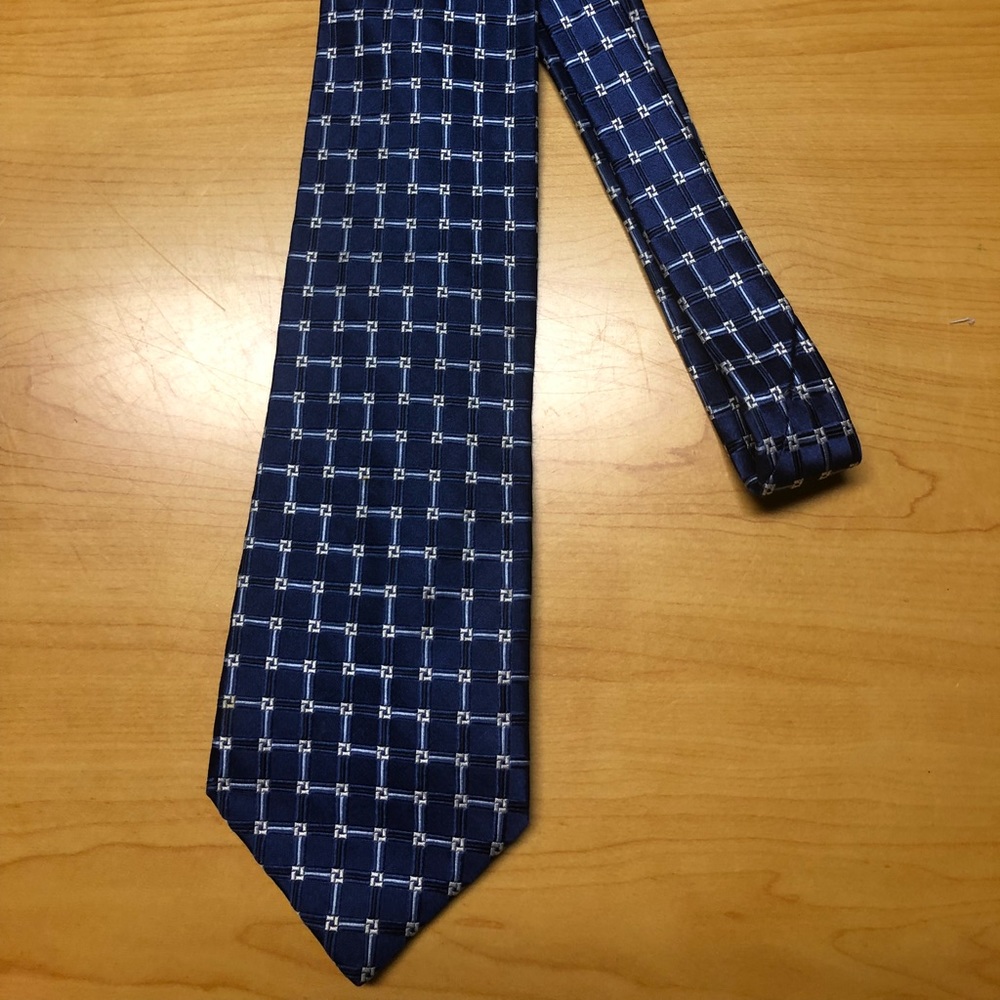 Izod navy tie